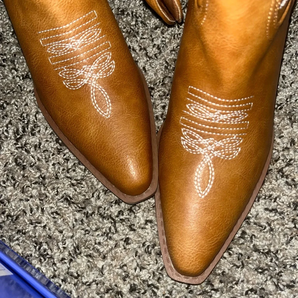 Brown Rodeo Boots - Picture 2 of 3